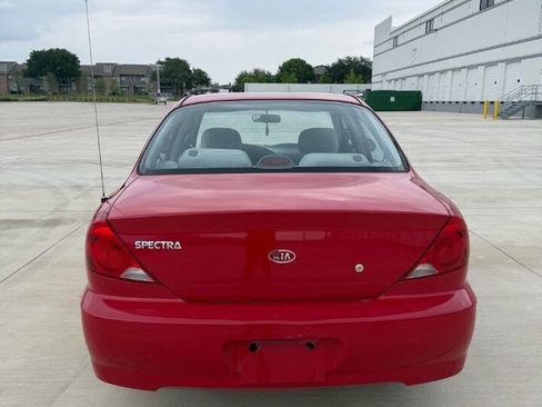 Used 2003 Kia Spectra Sedan image 6