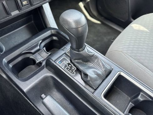 Used 2020 Toyota Tacoma SR image 10