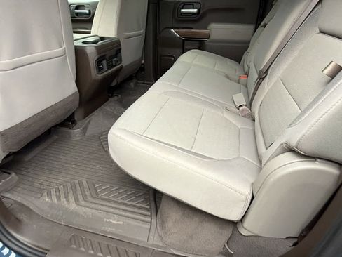Used 2021 Chevrolet Silverado 1500 LT Trail Boss w/ Convenience Package II AWD/4WD image 17
