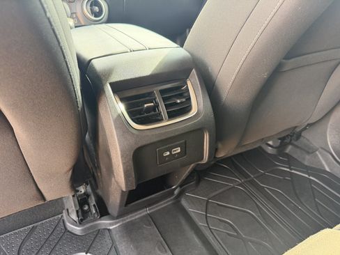 Used 2019 Chevrolet Blazer LT FWD image 27