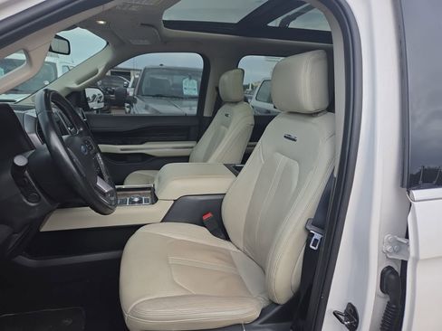 Used 2019 Ford Expedition Platinum AWD/4WD image 8