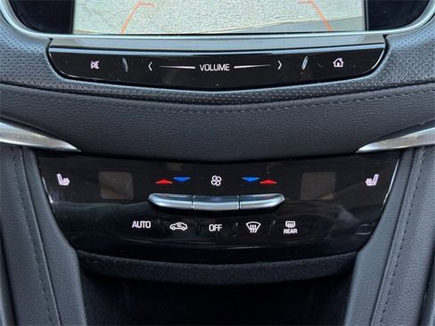 Used 2019 Cadillac XT5 Luxury image 18