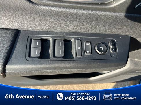Used 2025 Honda CR-V Sport-L image 27