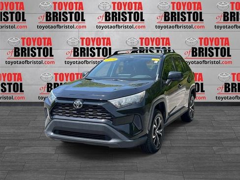 Used 2019 Toyota RAV4 LE AWD/4WD image 8