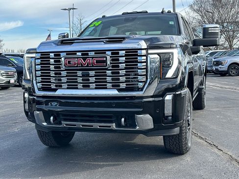Used 2024 GMC Sierra 2500 Denali w/ Denali Reserve Package image 2