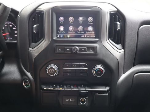 Used 2022 Chevrolet Silverado 1500 Custom AWD/4WD image 33