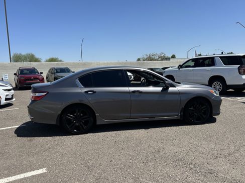Used 2017 Honda Accord Sport Special Edition image 5