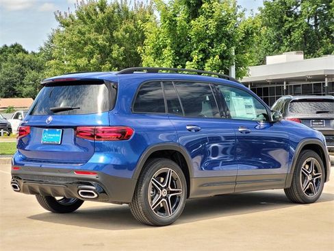 New 2025 Mercedes-Benz GLB 250 image 4
