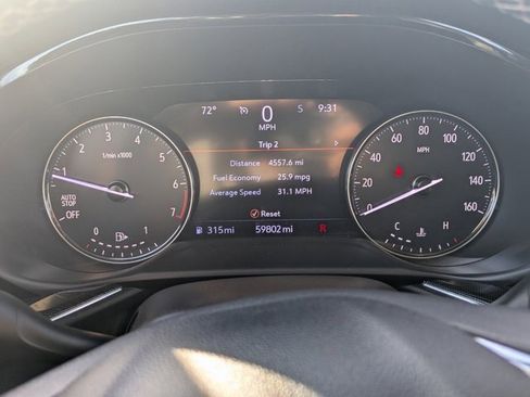 Used 2023 Buick Envision Essence image 22