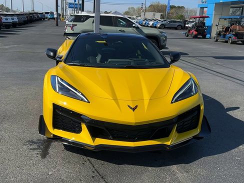 New 2026 Chevrolet Corvette Z06 w/ Z07 Performance Package RWD image 3