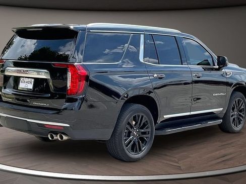 Used 2024 GMC Yukon Denali AWD/4WD image 2