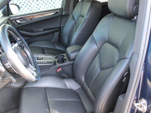 Used 2017 Porsche Macan S AWD/4WD image 29