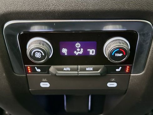 Used 2024 Chevrolet Tahoe Premier w/ Premium Package AWD/4WD image 26