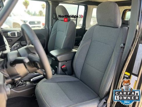 Used 2025 Jeep Wrangler Unlimited Sport S 4xe AWD/4WD image 16
