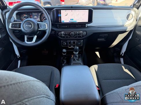 Certified 2025 Jeep Wrangler Sahara image 16