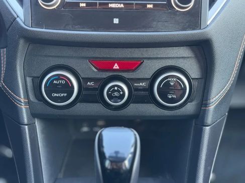 Used 2022 Subaru Crosstrek 2.5i Limited w/ Popular Package #4 image 28