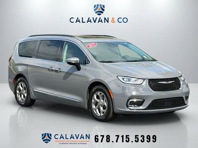 Used 2023 Chrysler Pacifica Limited