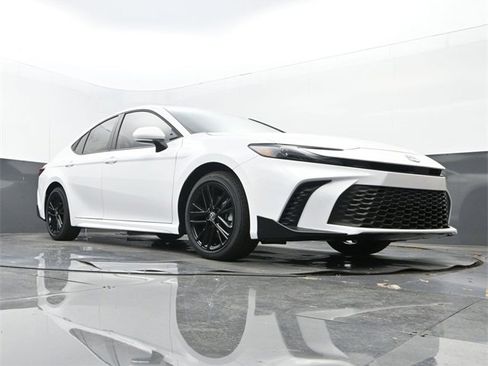 New 2026 Toyota Camry SE image 23