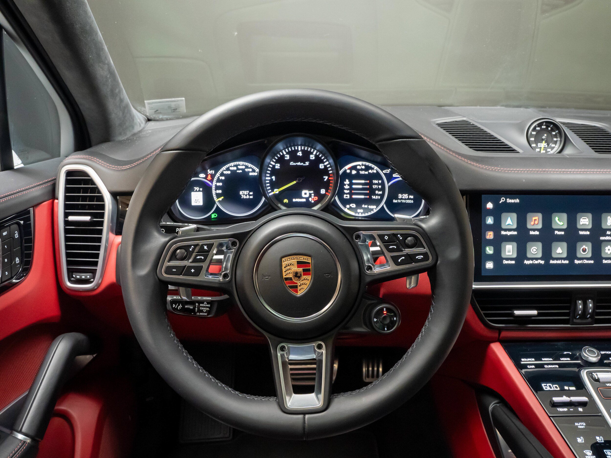 Used 2022 Porsche Cayenne Turbo S AWD/4WD image 21