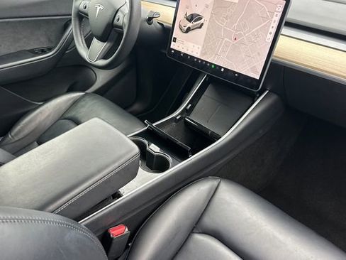 Used 2021 Tesla Model Y 2WD image 13