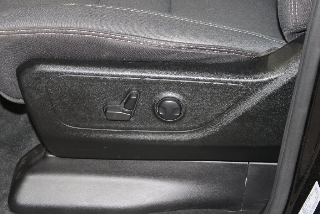 Used 2023 RAM 1500 Big Horn AWD/4WD image 18