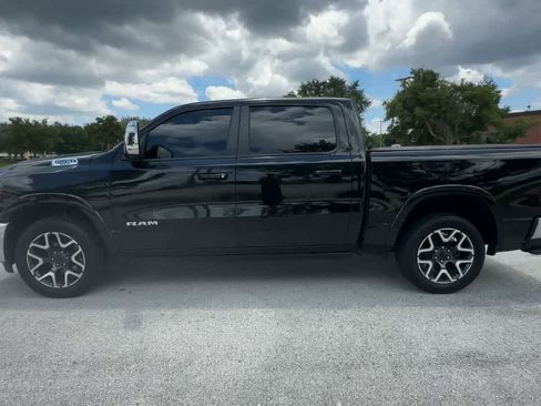 Used 2025 RAM 1500 Laramie w/ Advanced Safety Group II AWD/4WD image 5