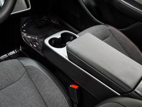 Used 2026 Tesla Model Y 2WD image 20