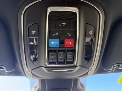 New 2025 Jeep Wagoneer S Limited image 23