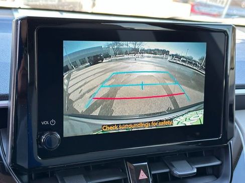 Used 2026 Toyota Corolla Cross LE FWD image 15