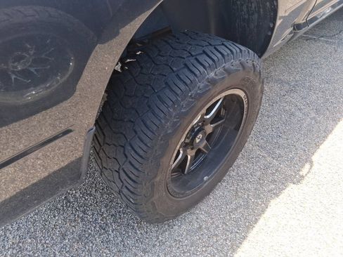 Used 2015 RAM 1500 Express AWD/4WD image 13