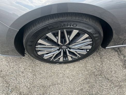 Used 2025 Nissan Altima 2.5 SV FWD image 30