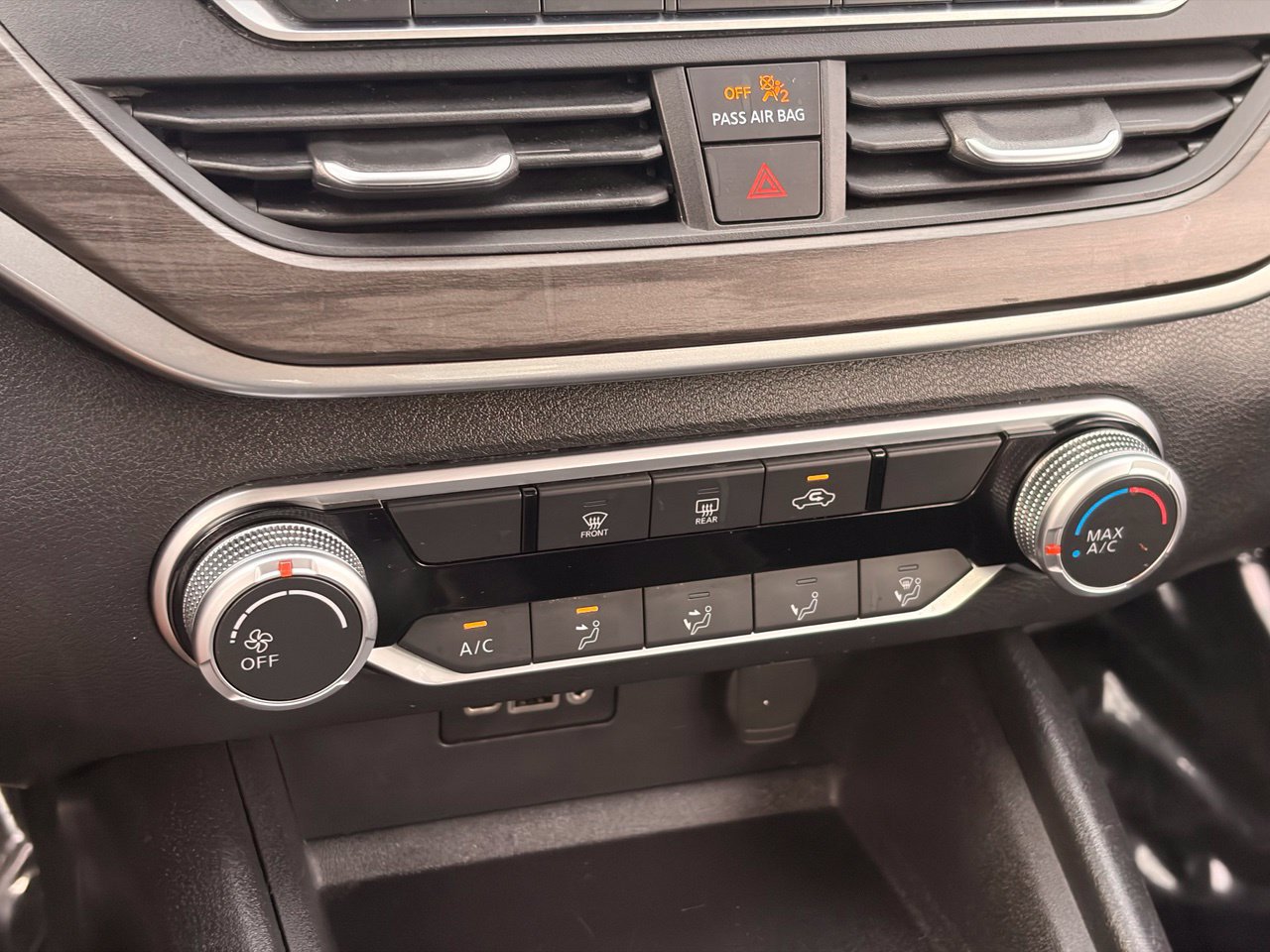 Certified 2025 Nissan Altima 2.5 SV FWD image 22