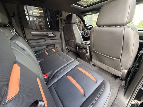 Used 2022 GMC Sierra 1500 AT4 w/ AT4 Premium Package AWD/4WD image 34