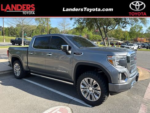 Used 2022 GMC Sierra 1500 Denali w/ Denali Premium Package image 1