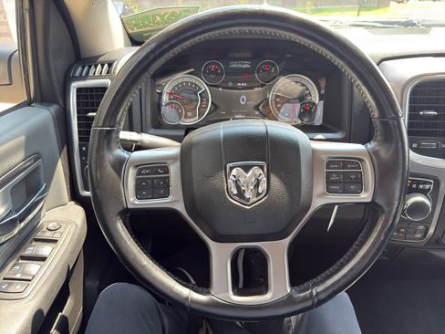 Used 2021 RAM 1500 Classic SLT w/ Luxury Group AWD/4WD image 20