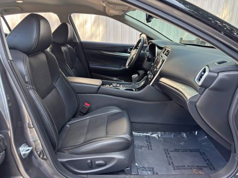 Used 2021 Nissan Maxima 3.5 SV w/ Floor Mat Group FWD image 14