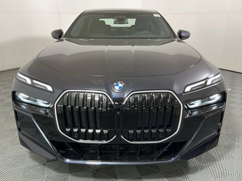 New 2026 BMW 740i RWD image 9