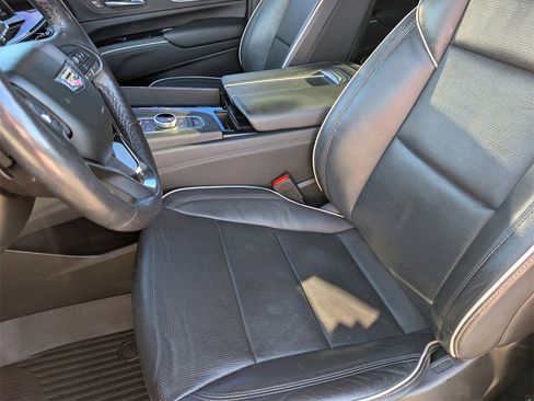 Used 2021 Cadillac Escalade Sport w/ Driver Assist Tech Package image 9