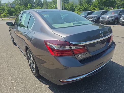 Used 2016 Honda Accord LX image 6