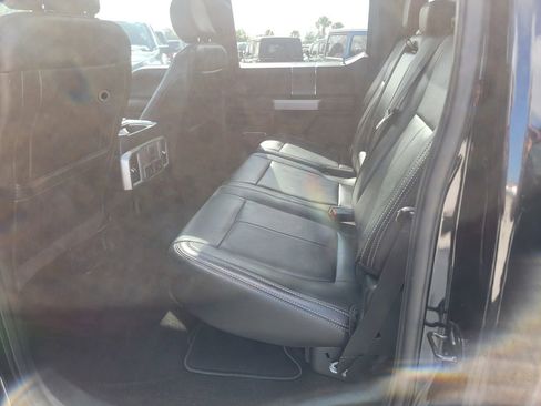 Used 2018 Ford F150 Lariat w/ Equipment Group 502A Luxury AWD/4WD image 11