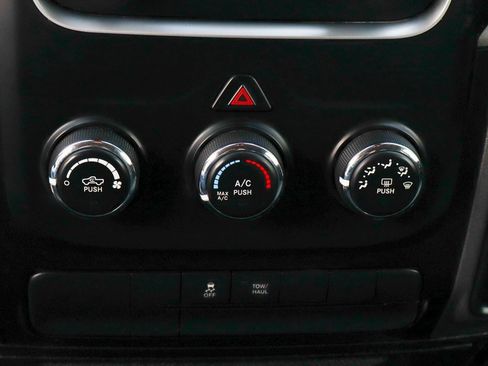 Used 2019 RAM 1500 Express w/ Express Value Package image 25