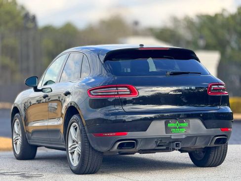 Used 2017 Porsche Macan AWD/4WD image 9