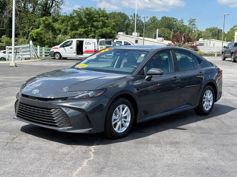 Used 2026 Toyota Camry LE FWD image 27