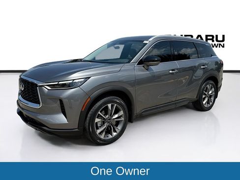 Used 2023 INFINITI QX60 Luxe w/ Cargo Package FWD image 3