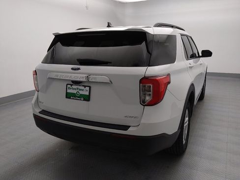 Used 2022 Ford Explorer XLT AWD/4WD image 7
