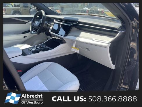 New 2026 Jeep Cherokee Laredo AWD/4WD image 15