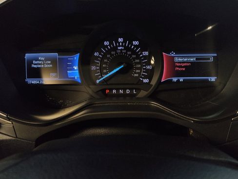 Used 2020 Ford Fusion SE FWD image 23