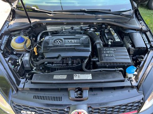 Used 2015 Volkswagen GTI S FWD image 11