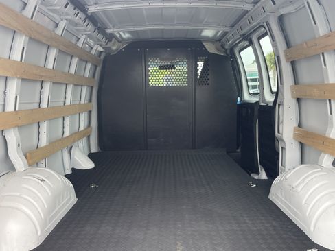 Used 2025 Chevrolet Express 2500 w/ Driver Convenience Package RWD image 27