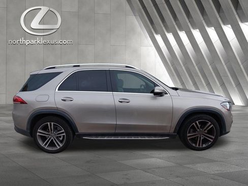 Used 2022 Mercedes-Benz GLE 350 4MATIC image 4